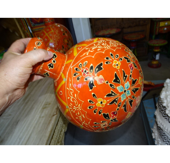 Jarra de agua de metal pintado a mano naranja 36 cm