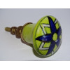 bouton en forme de poire verte pastel et fleur outremer