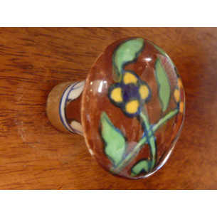 pear knob 2 flowers brown