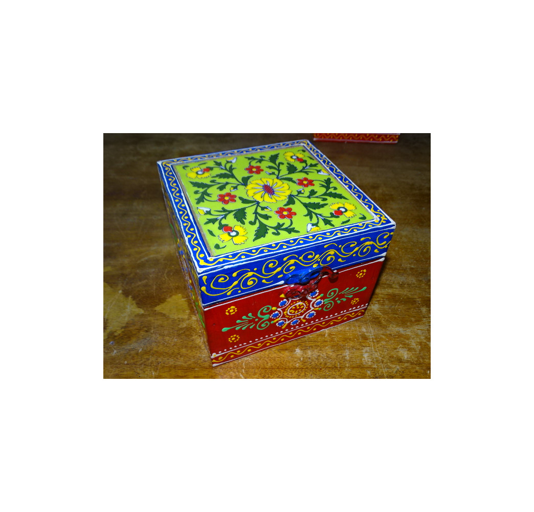 Boite carrée avec carrelage multicolore 15x15x11 cm - 9