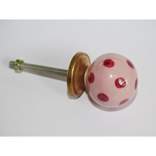 rosa Knopf mit Ball-Pitch dunkelrosa