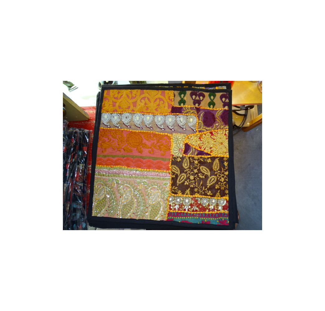 copy of cover 40x40 cm in old Gujarat fabrics - 477