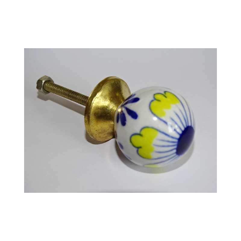 Button ball yellow daisy and overseas