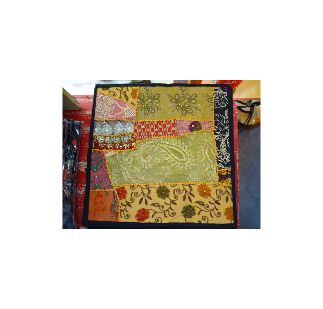rivestimento 40x40 cm in vecchi tessuti del Gujarat - 492