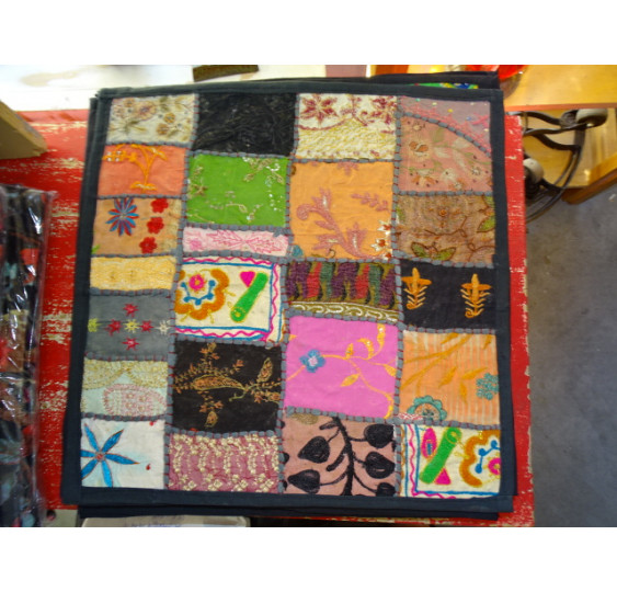 rivestimento 40x40 cm in vecchi tessuti del Gujarat - 496