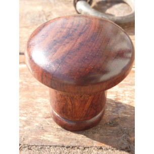 butons in wood simple