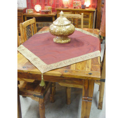 Taffeta tablecloths with brocade edges 150x150 cm brown