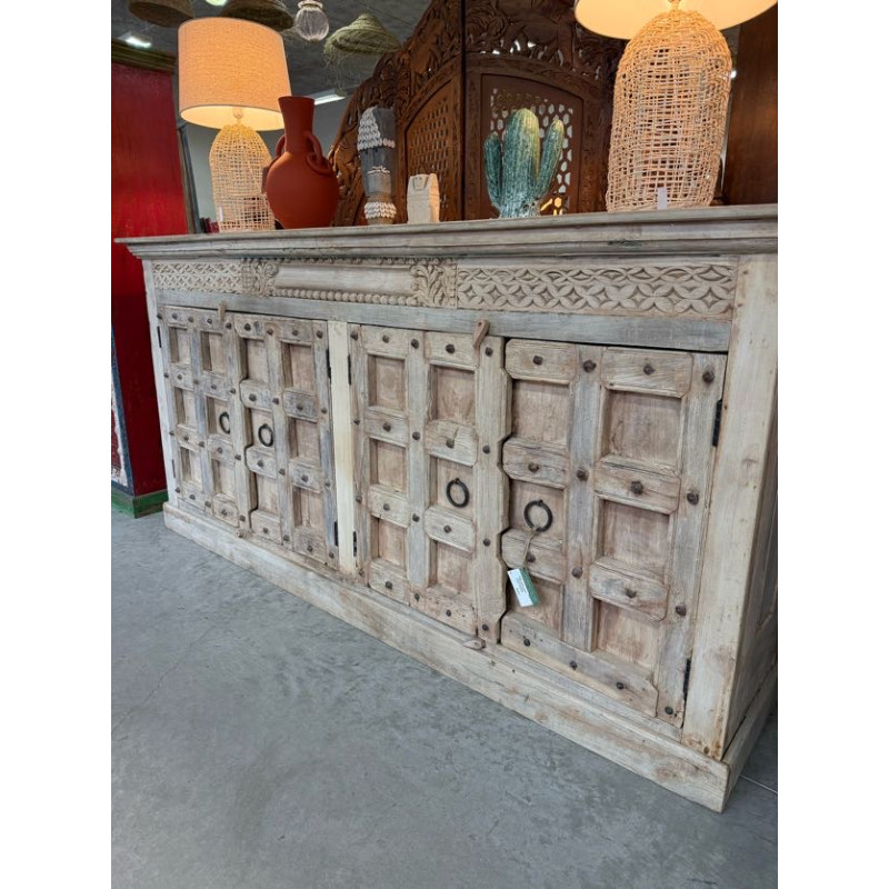 Buffet portes anciennes