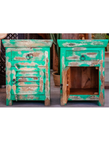 Paire de tables de chevet patine verte vieillie
