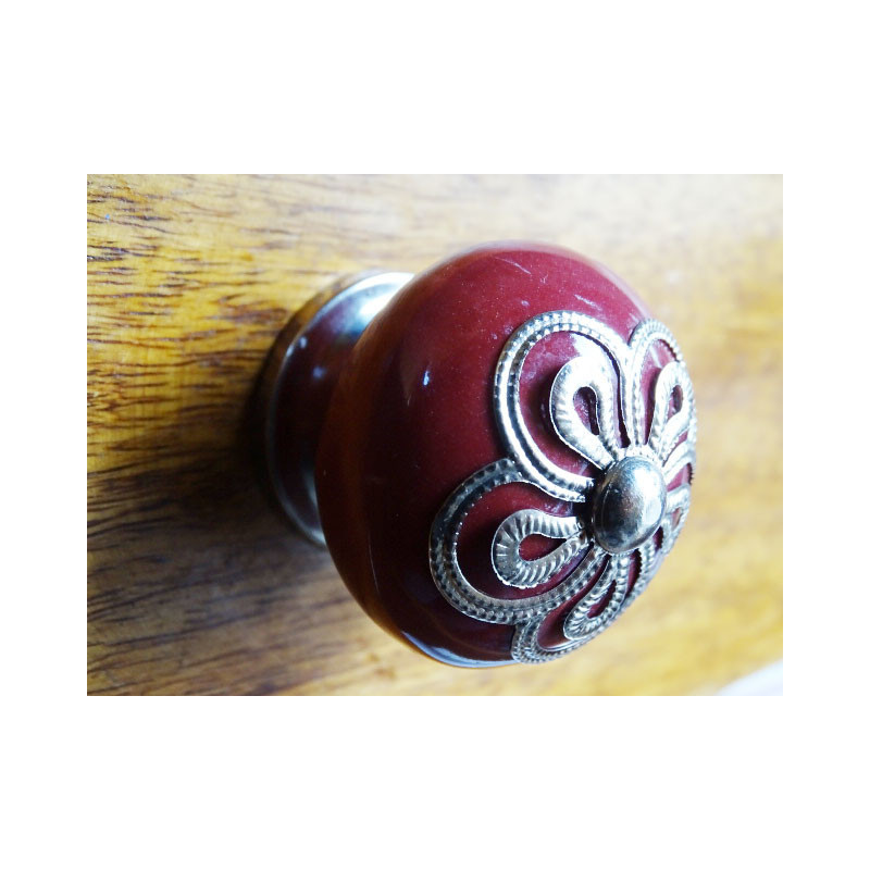 Poignée en porcelaine bordeaux fleur en métal