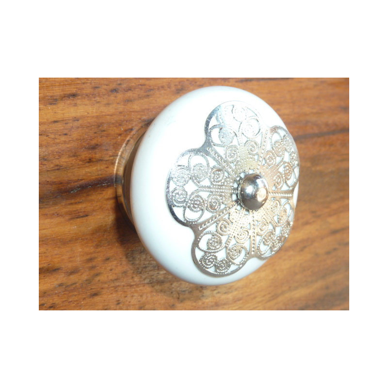 Fiore arancione su ecrù - verga d'argento
