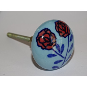 maniglia della mobilia con due rose