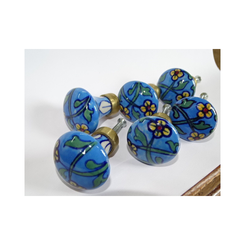 Set of 6 porcelain buttons - Lot 69