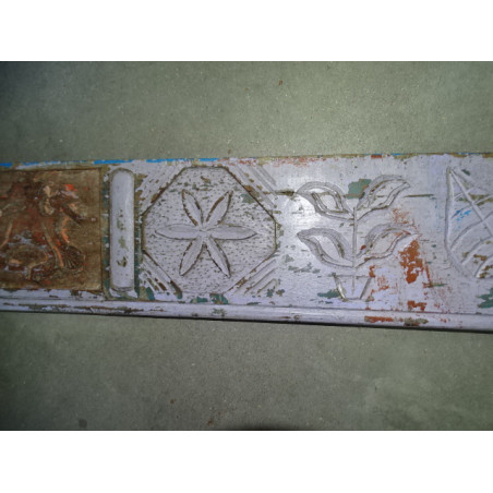 Architrave di una porta indiana antica in 141x17x2 cm