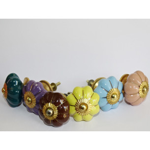 Lot de 6 boutons en porcelaine - Lot 42