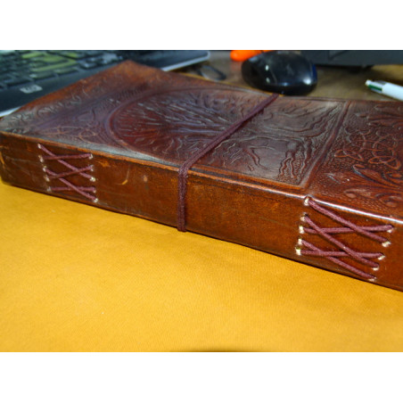 Grand carnet de voyage en cuir avec motif ARBRE DE VIE 13X23 cm