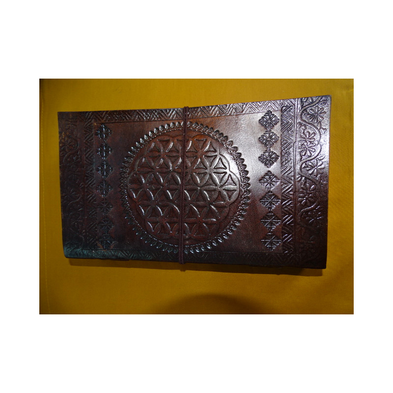Grand carnet de voyage en cuir avec motif SOLITAIRE 13X23 cm