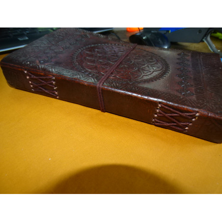 Großes Reisetagebuch aus Leder mit SOLITAIRE-Muster 13X23 cm
