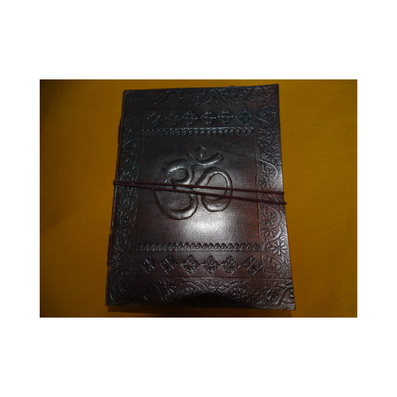Reisetagebuch aus Leder mit OM-Muster 15X20 cm