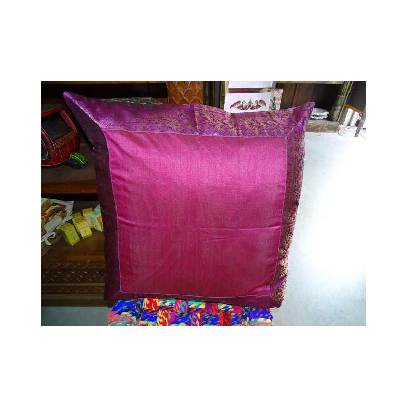 Kissenbezug 60x60 in pinkfarbenem Taft und Brokatrand