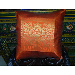 Cushion cover 2 elephants in orange color with a brocade edge