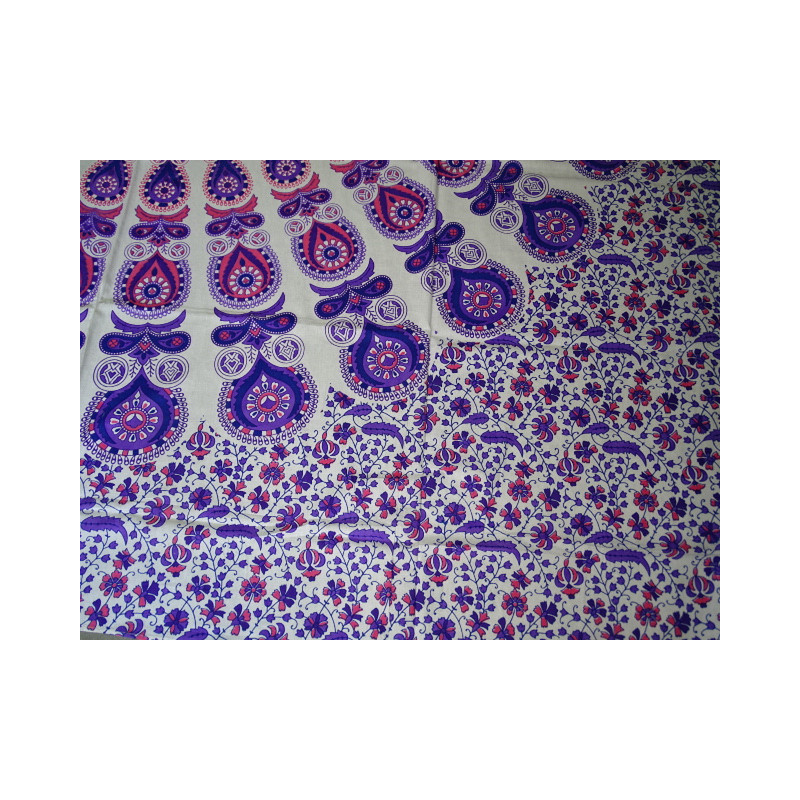 Colgante de pared de algodón con vidrieras y color morado cashmeer