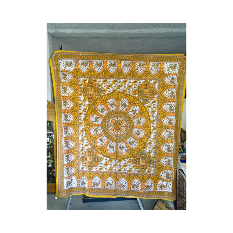 Colgando de naranja y marrón camello mosaico