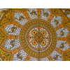 Colgando de naranja y marrón camello mosaico