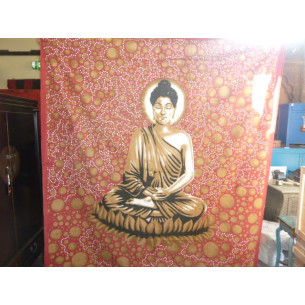 BUDA colgando glóbulos marrones