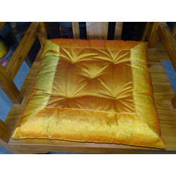 Galette de chaise bords en brocart de couleur orange 38x38 cm