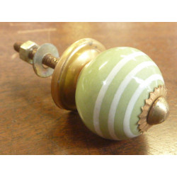 Mini knobs green anis line white