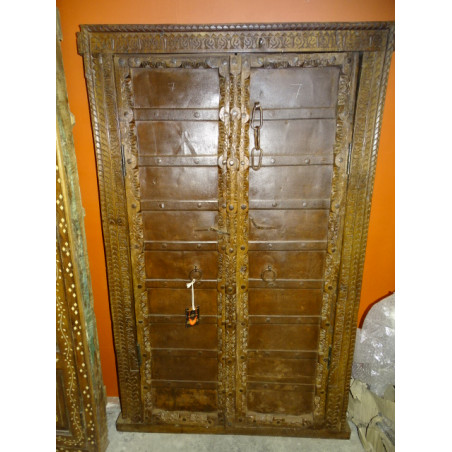 Pequeñas puertas de armario antiguas con metal - 4