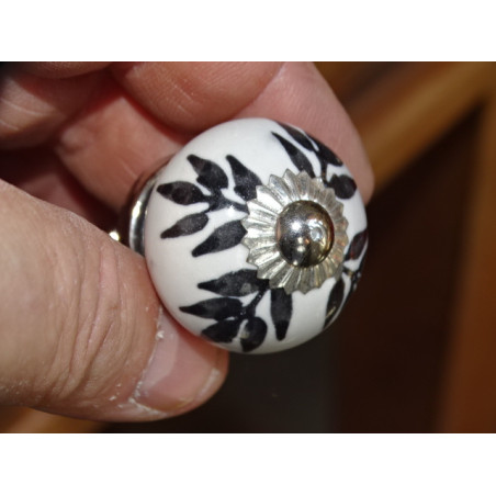 mini botones de cerámica helechos negros - plata