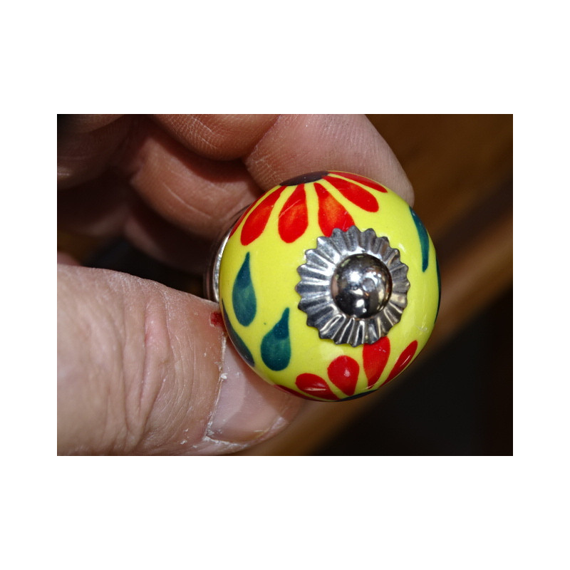 mini bottoni gialli in ceramica e 2 fiori rossi - argento