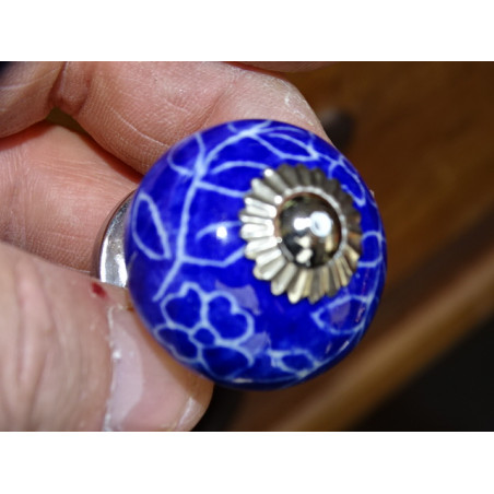 mini boutons en céramique outremer et fleur blanche - argenté