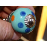 mini boutons en céramique vert à pois multicolores - argenté