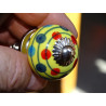 mini boutons en céramique jaune et pois multicolores - argenté