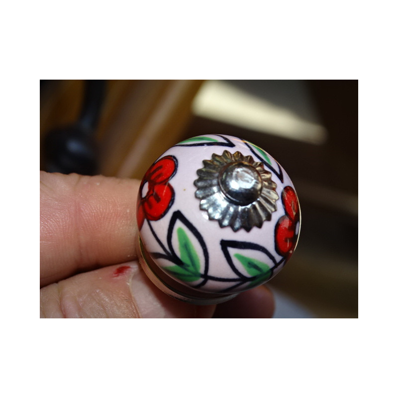 mini pink ceramic buttons and 2 red flowers - silver