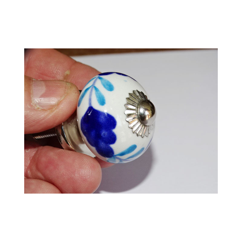 Mini-Knöpfe aus türkisweißer und ultramariner Keramik - silber