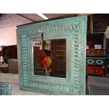 Grand miroir sculpté et patiné en turquoise 90x90 cm