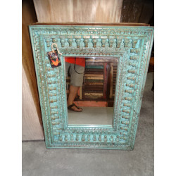 Grand miroir sculpté et patiné en turquoise 60x75 cm