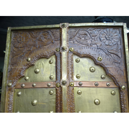 Puertas un panel arqueado decorado con cobre y latón - 91x200 cm