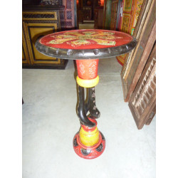 Pedestal embossed painted twisted (GM).