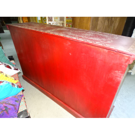 Buffet rouge peinture en relief 3 portes et 3 tiroirs