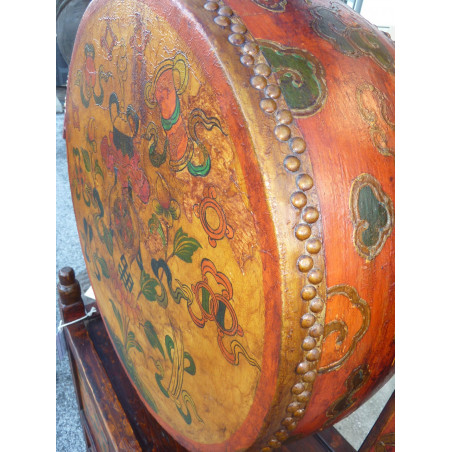 conveniente avec tambour tibetano
