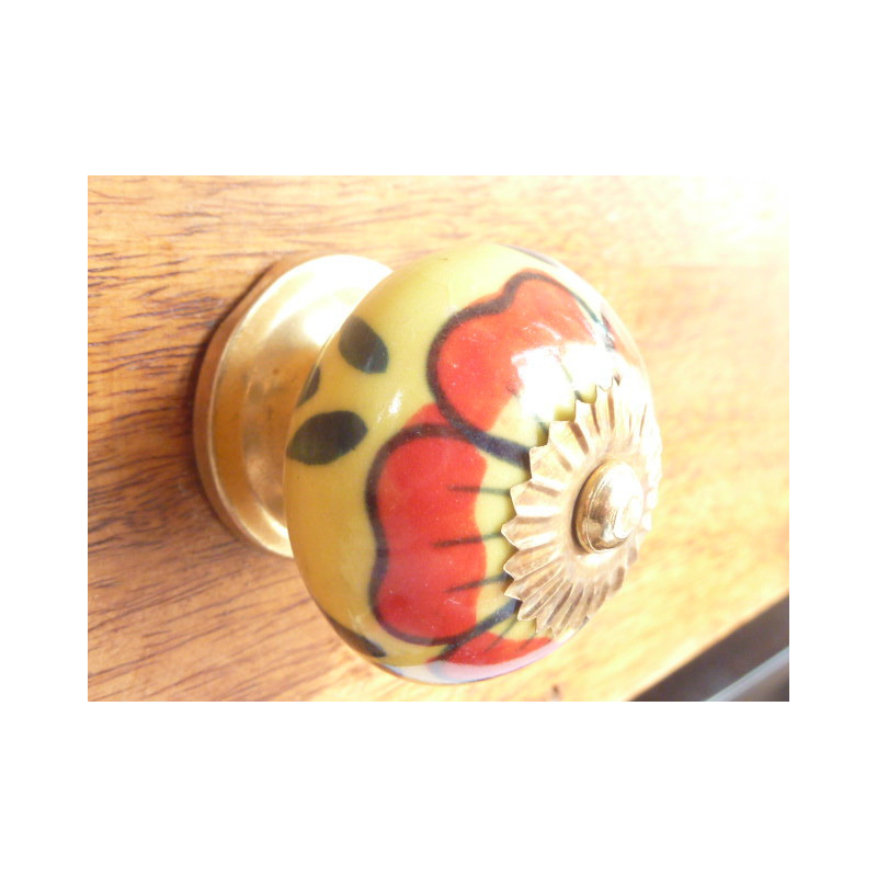 Gelbe Mohn rotem Griff