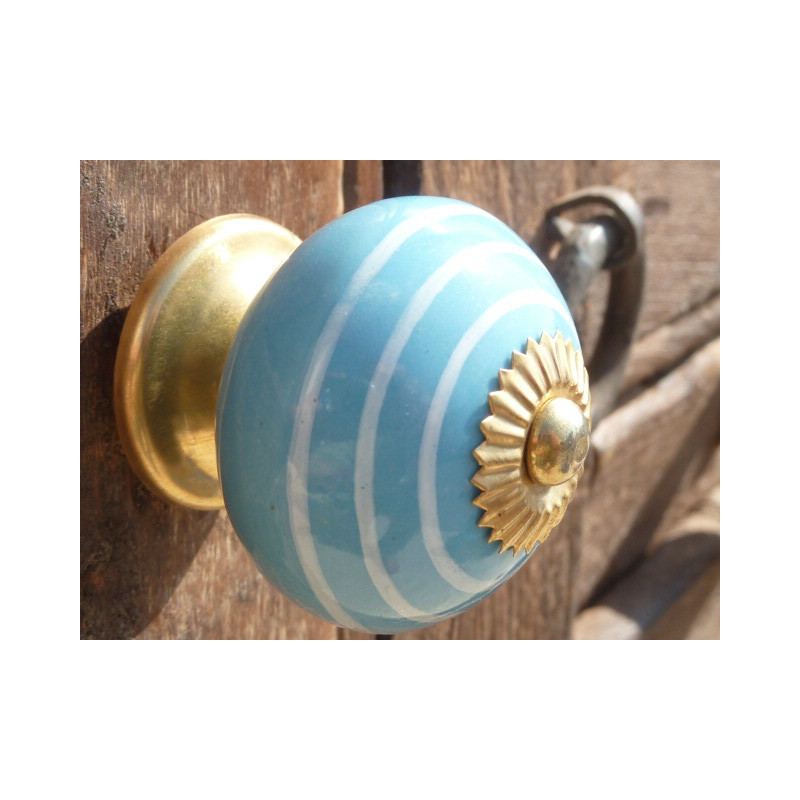 Boutons traits blanc et bleu ciel