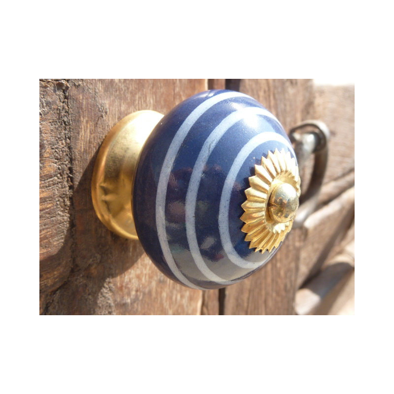 Boutons traits blancs et marine