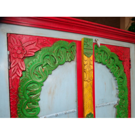 Armario en arco turquesa y rojo con puertas macizas 190 cm