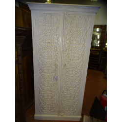 Large cabinet doors carved and patinated white 90x40x180 cm